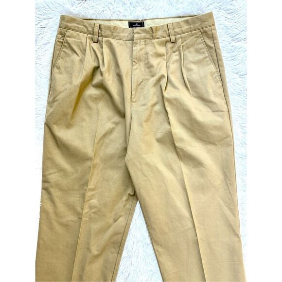 Dockers D4 SZ 36x32 Relaxed Fit Pleated Tan Khaki Pants - Picture 7 of 10